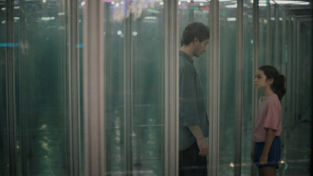 Don't let the sun, film su alienazione e riscaldamento globale - Cinema