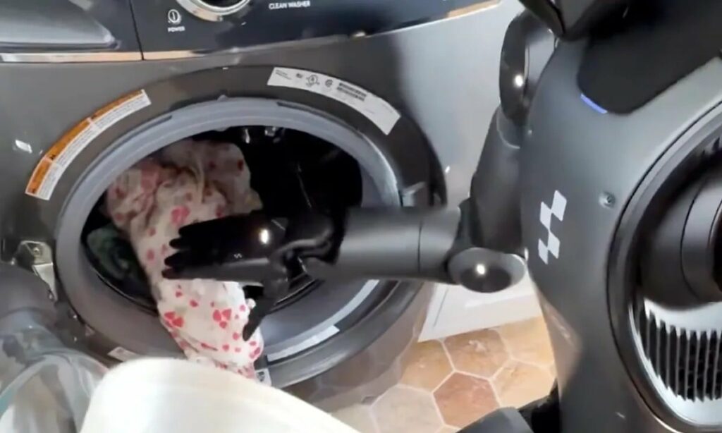 Figura 02, ECCO IL Robot Unoide Che fa il Burato al Posto Nostro
