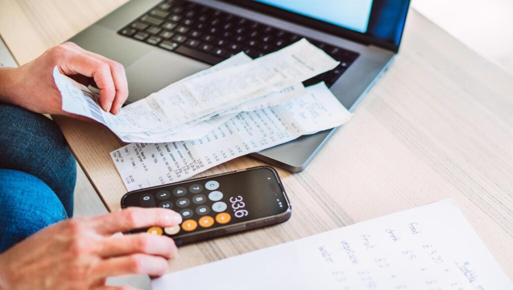 Influencer di Rimini nel mirino della Finanza: “Trecentomila euro di redditi non dichiarati”
