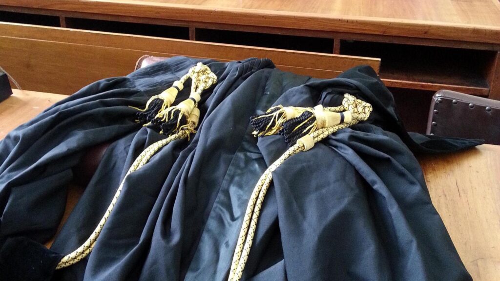 L’Anm replica a Meloni: “I giudici non fanno politica, seguono il mandato della Costituzione” L’Anm replica a Meloni: “I giudici non fanno politica, seguono il mandato della Costituzione”