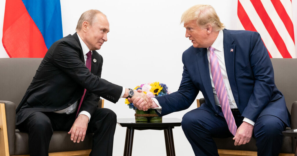 La Casa Bianca taglia l'applauso di Trump a Putin dal video ufficiale dell'incontro in Alaska
