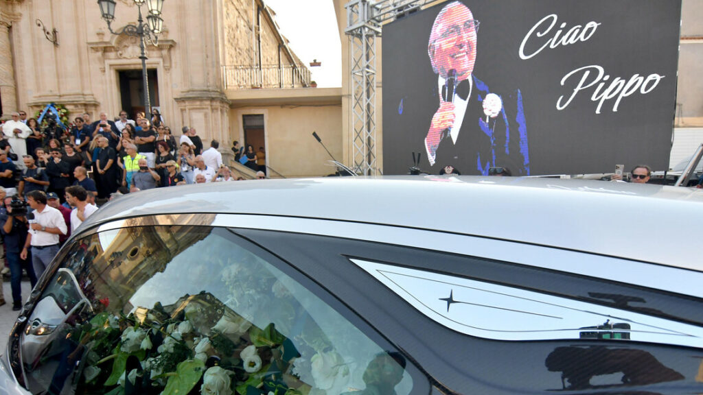 L'ultimo abbraccio di Militello a Pippo Baudo - Notizie
