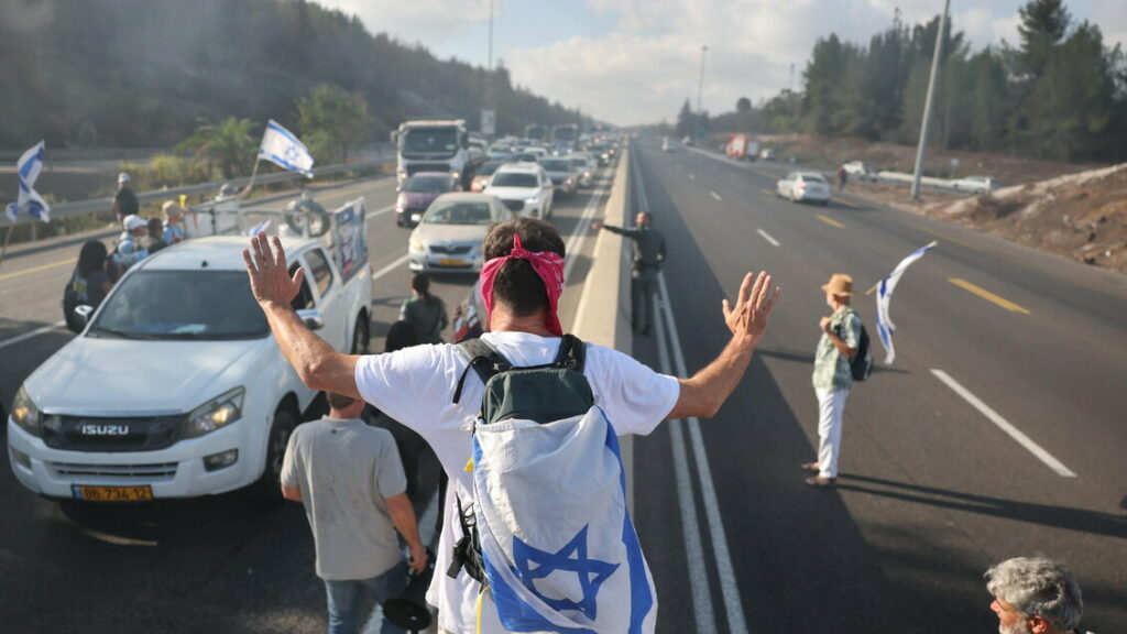 Medio Oriente: Sciopero generale a Tel Aviv, bloccate le autostrade - Notizie