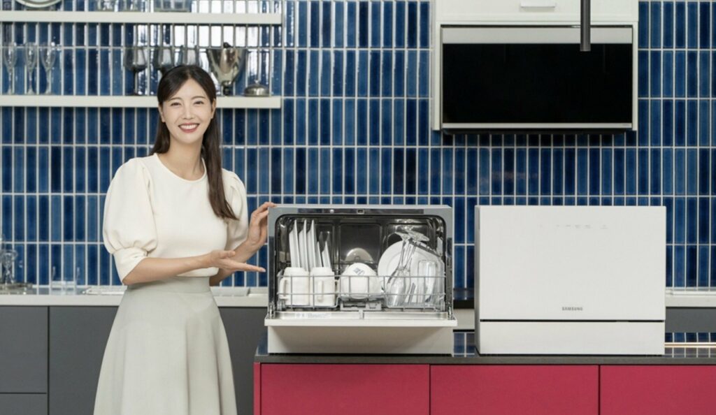 Nuova Lavastovidlie Samsung Bespoke 2025: consumi Record e Design da Banco