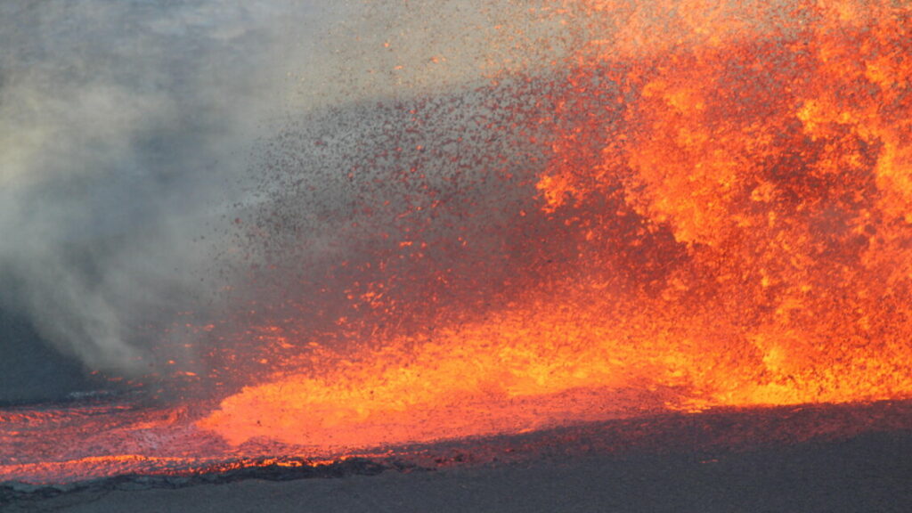 Nuova eruzione del vulcano Kilauea nelle isole Hawaii - Nord America