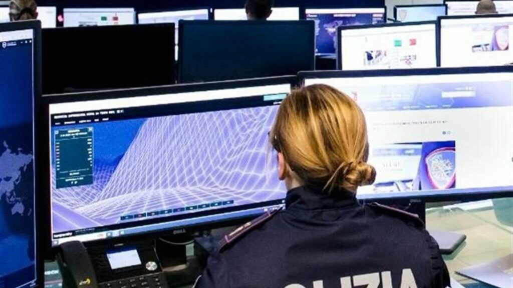 Pedopornografia on line, arrestato un medico a Torino