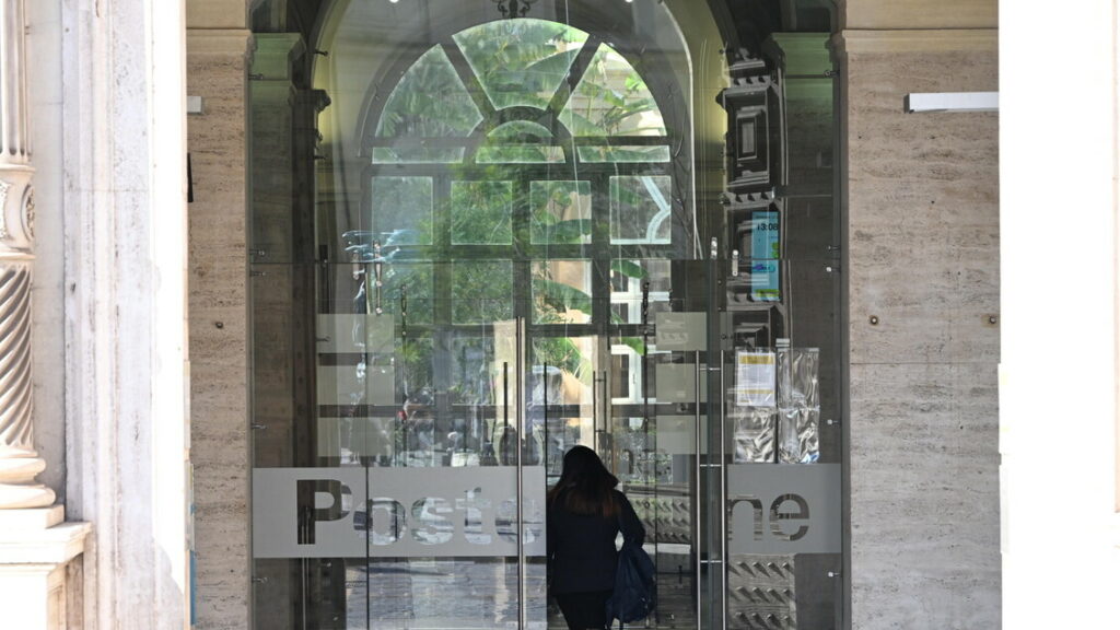 Poste, tutti accreditati gli assegni di inclusione - Notizie