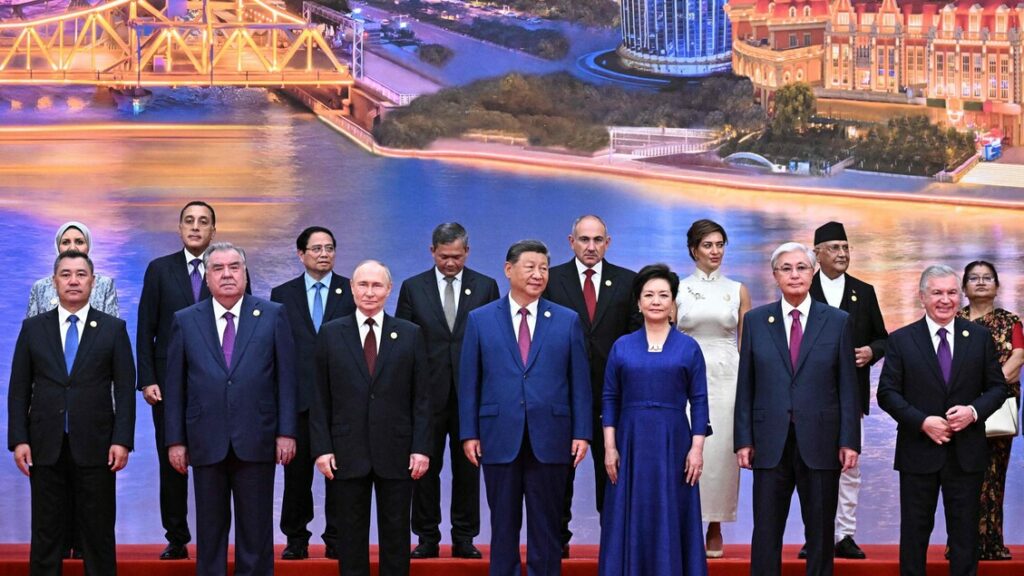 Putin in Cina per il vertice Sco. Xi a Modi: 'Cina e India sono partner e non rivali' - Notizie