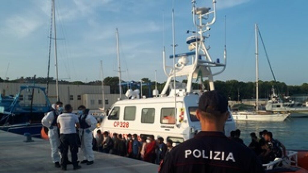 Ritrovato in mare a Sant'Antioco il corpo di un migrante - Notizie