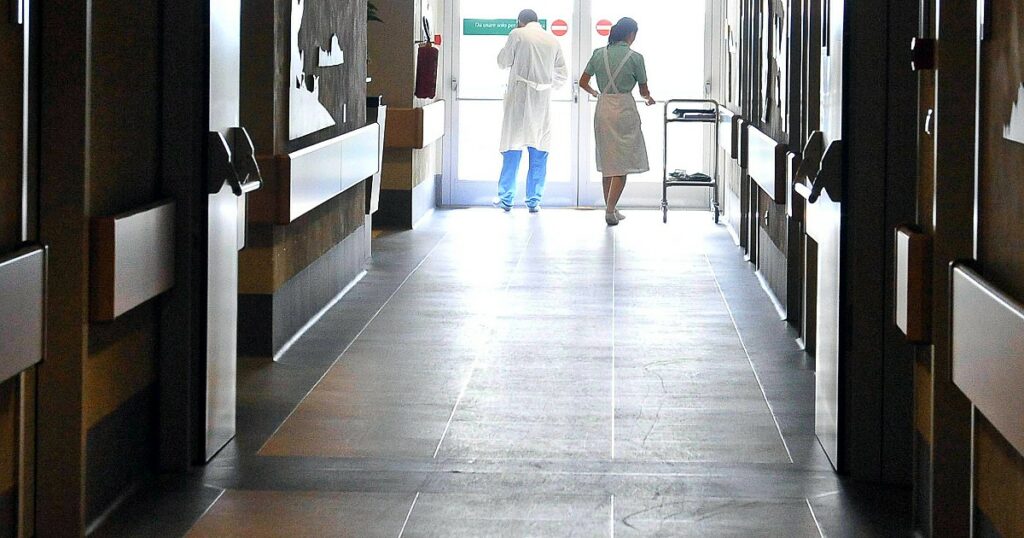 Scabbia all'ospedale di Settimo Torinese: due donne positive
