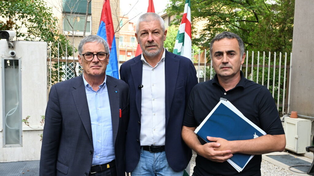 Sindacati in pressing sull'ex Ilva, la politica si muove - Notizie