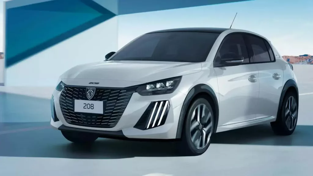 Stellantis, arriva l'ennesimo problema per Peugeot 208: nuovo richiamo per rischio di perdita di carburante - News