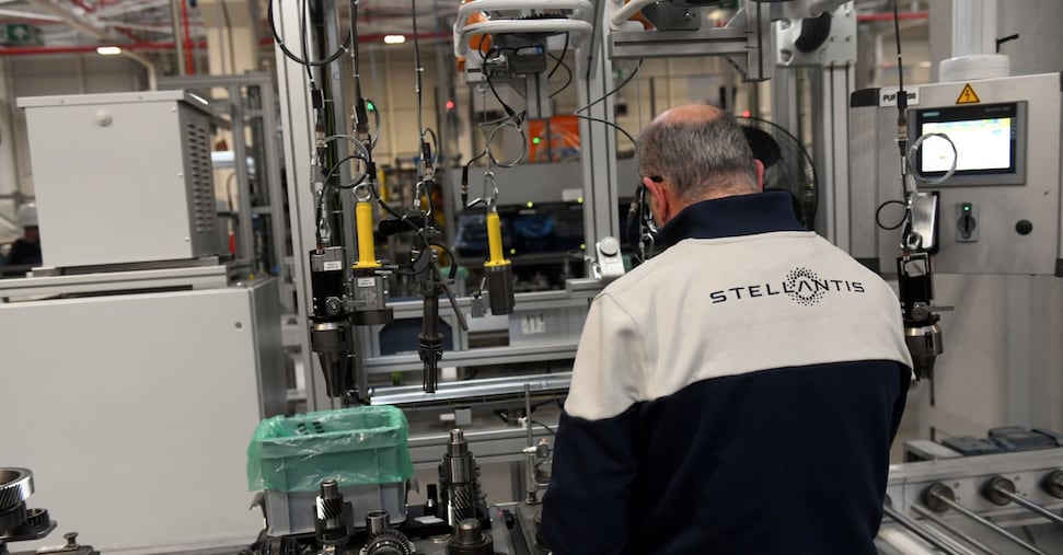 Stellantis, dopo Termoli e Pomigliano anche Mirafiori prolunga la solidarietà al 2026 vai alla homepage de Il Sole 24 Ore