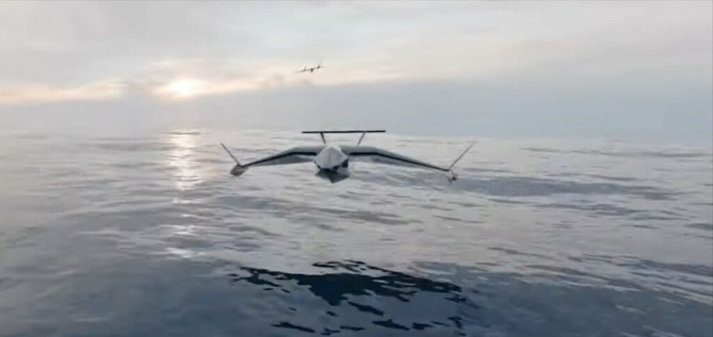 Talay: Il drone invisible Che Sfiora le onde per Colpire | Video
