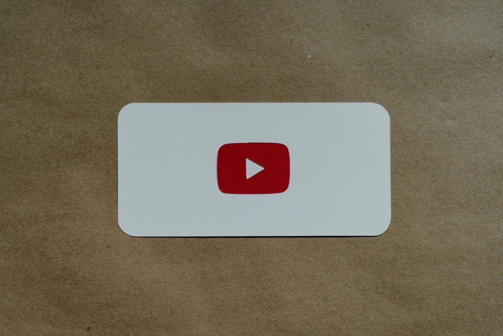 YouTube Valuta di Nascondere I commentazione NELL'App Mobile