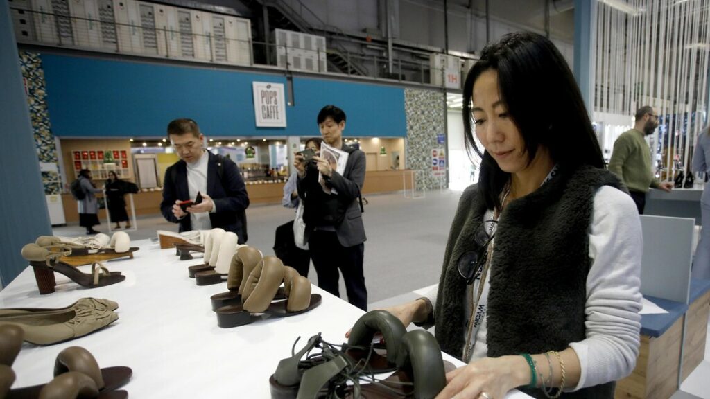 A Fieramilano il centesimo Micam, il salone della calzatura - Moda