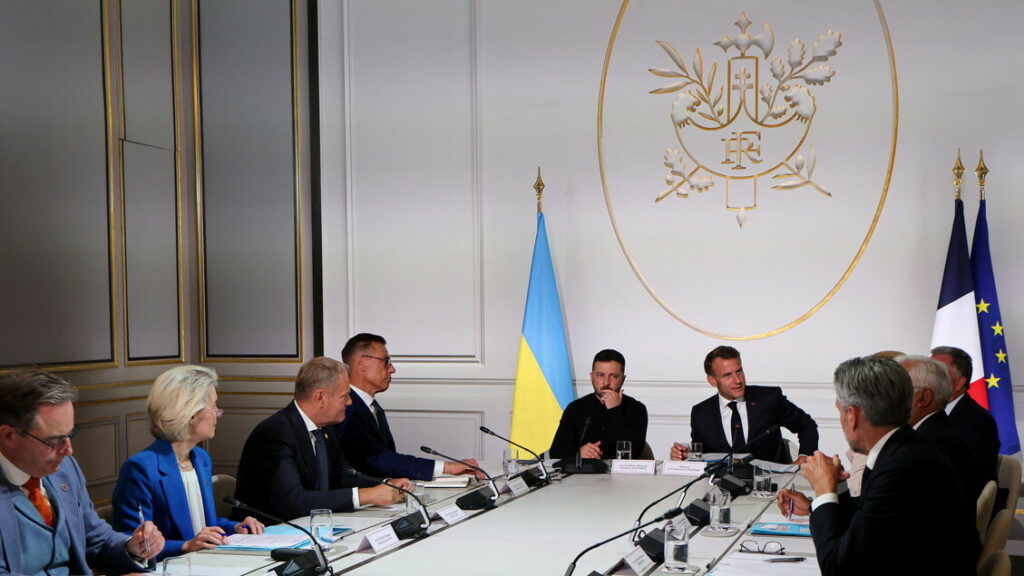 A Parigi patto a 26 per difendere Kiev. No di Meloni all'invio di truppe - Notizie