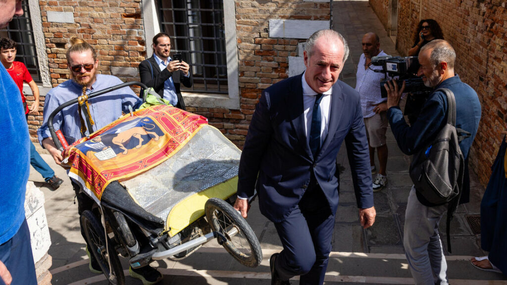 A piedi per 35mila km, ‘Pieroad’ termina il giro del mondo – Notizie A piedi per 35mila km, 'Pieroad' termina il giro del mondo - Notizie