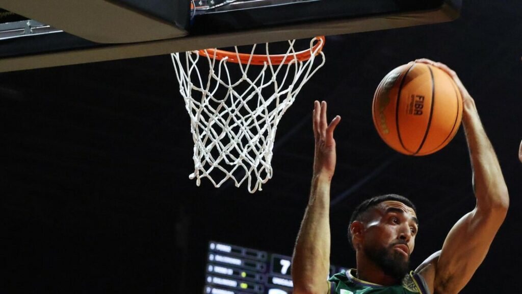 Basket: Supercoppa; Milano va in finale con Brescia, Bologna ko - Basket