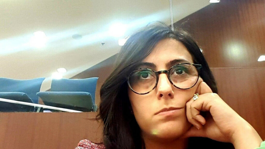 ‘Cacciata dalla Flotilla perché facevo il mio mestiere’. La replica: ‘Non ha rispettato le regole’ – Notizie 'Cacciata dalla Flotilla perché facevo il mio mestiere'. La replica: 'Non ha rispettato le regole' - Notizie