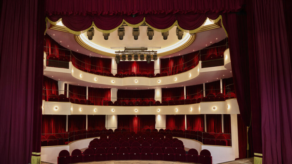 Chiuri, il Teatro La Cometa parte con classici e musica - Teatro