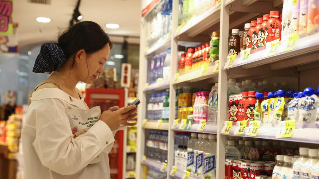 Cina, +5,2% produzione industriale agosto, minimi 12 mesi - Notizie
