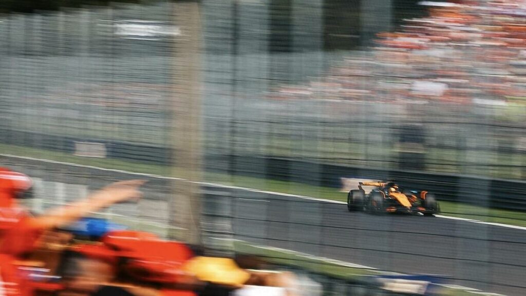 F1, GP Monza: Verstappen soffia via la pole a Norris per 77 millesimi. Leclerc quarto davanti ad Hamilton – Formula 1 F1, GP Monza: Verstappen soffia via la pole a Norris per 77 millesimi. Leclerc quarto davanti ad Hamilton - Formula 1