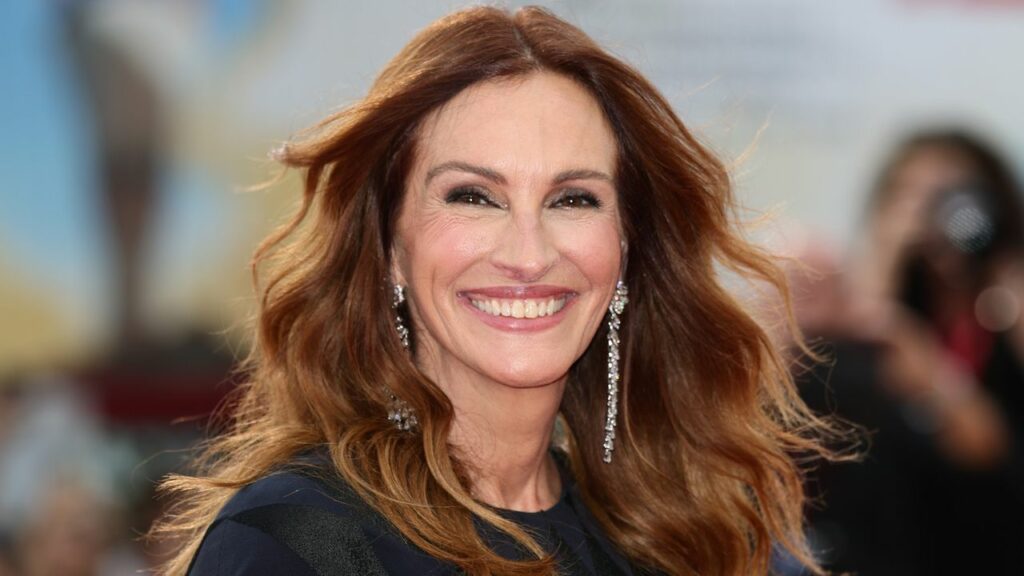 Festival di Venezia 2025, le pagelle alle star: Julia Roberts è la regina, Emma Stone la compagna di banco (e tutti gli altri) Vanity Fair Italia