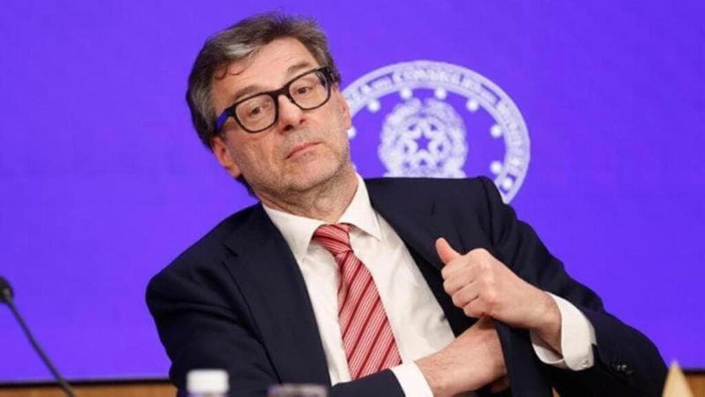 Giorgetti: “Rottamazione? Un po’ di guerra a chi non fa pace col fisco”