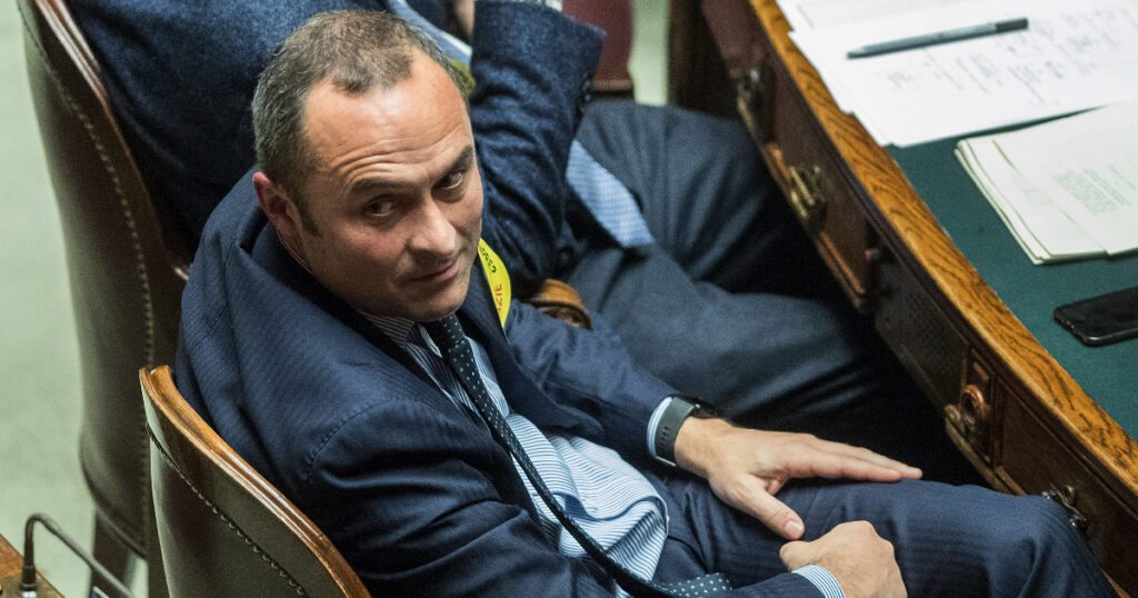 Giustizia, doppio blitz di Forza Italia: separazione carriere in Aula già il 16, a ottobre arriva il ddl sugli smartphone Giustizia, doppio blitz di Forza Italia: separazione carriere in Aula già il 16, a ottobre arriva il ddl sugli smartphone
