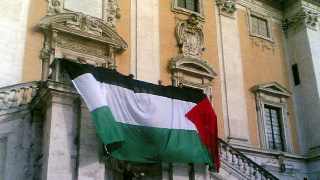 L'ambasciatore di Israele critica il Comune di Roma per la bandiera palestinese - Notizie