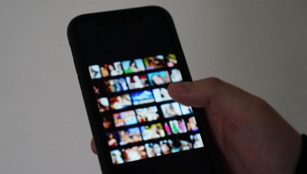 Le tue foto online sui siti sessisti? ECCO COME SCOPRILLO (E COSA FARE) Le tue foto online sui siti sessisti? ECCO COME SCOPRILLO (E COSA FARE)