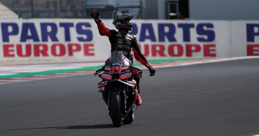 MotoGp a Misano, Bezzecchi vince la sprint race di casa. Tre italiani nelle prime quattro posizioni MotoGp a Misano, Bezzecchi vince la sprint race di casa. Tre italiani nelle prime quattro posizioni