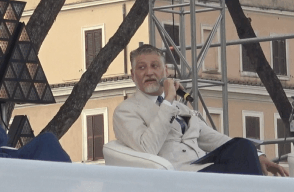 "Nella politica ci facciamo la faccia cattiva"