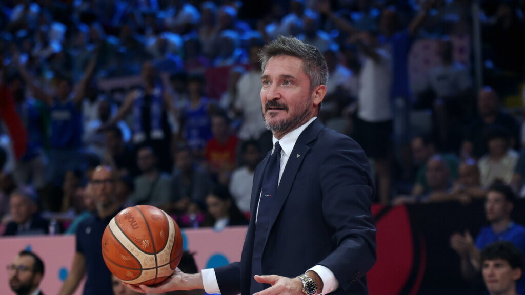 Pozzecco commosso, il primo pensiero è per Polonara e Tonut - Basket