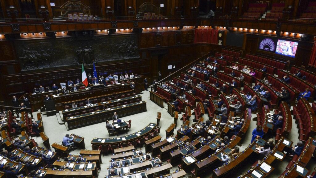 Protesta Pd-Avs-M5s alla Camera per la Flotilla attaccata da Israele