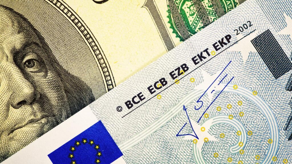 Safra Sarasini: “Un’opportunità storica per l’euro” Safra Sarasini: "Un'opportunità storica per l'euro"