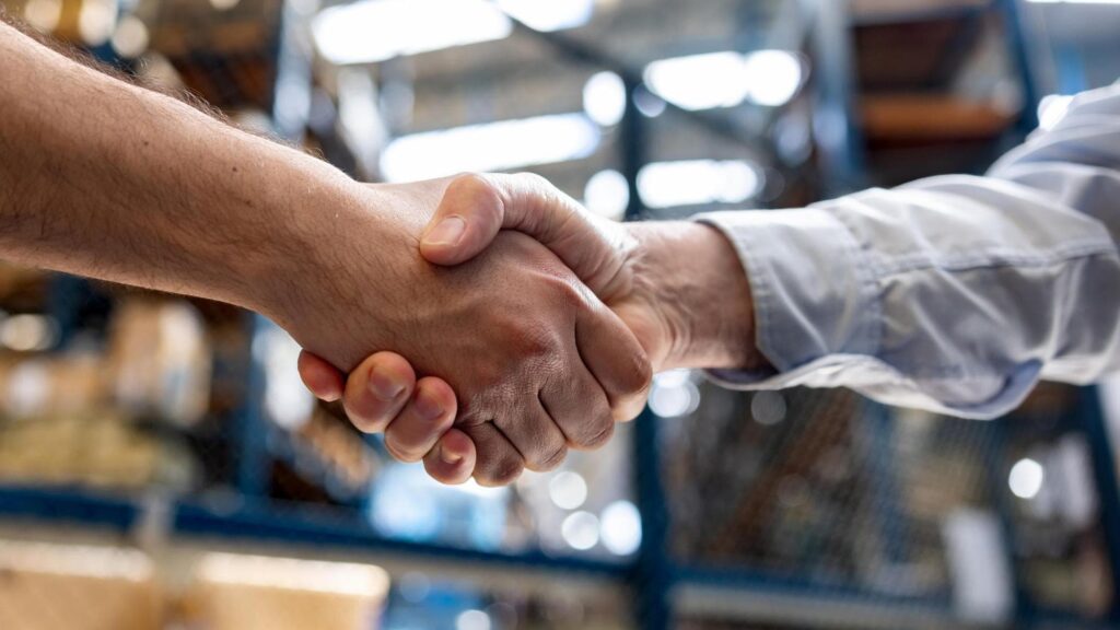 Socializzare per lavorare e vivere meglio Socializzare per lavorare e vivere meglio