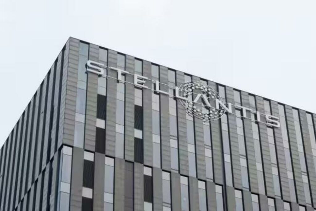 Stellantis e Catl, la Gigafactory di Saragozza accende il dibattito: arrivano 2 mila operai cinesi - News