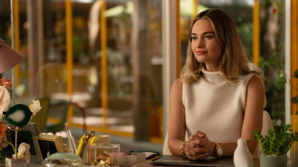 Swiped: in esclusiva una clip del film di Disney+ con Lily James nei panni della co-fondatrice di Tinder