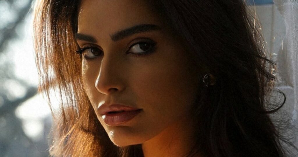 "Un chilo di cocaina e 279mila euro nascosti in auto". Chi è Felicia Sirbu, la presentatrice tv citata nelle carte dell'indagine sul narcotraffico
