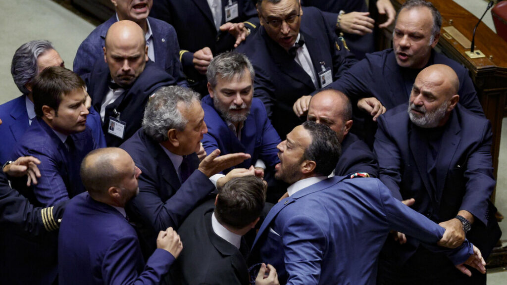 Via libera della Camera alla riforma della giustizia, è il terzo ok. Bagarre in Aula - Notizie
