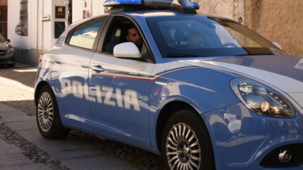 Violenza sessuale su due turiste, tre arresti nel Catanese - Notizie