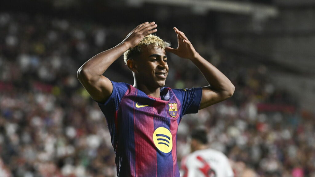 Yamal festeggia come LeBron, mima la corona da re del Barcellona – Calcio Yamal festeggia come LeBron, mima la corona da re del Barcellona - Calcio