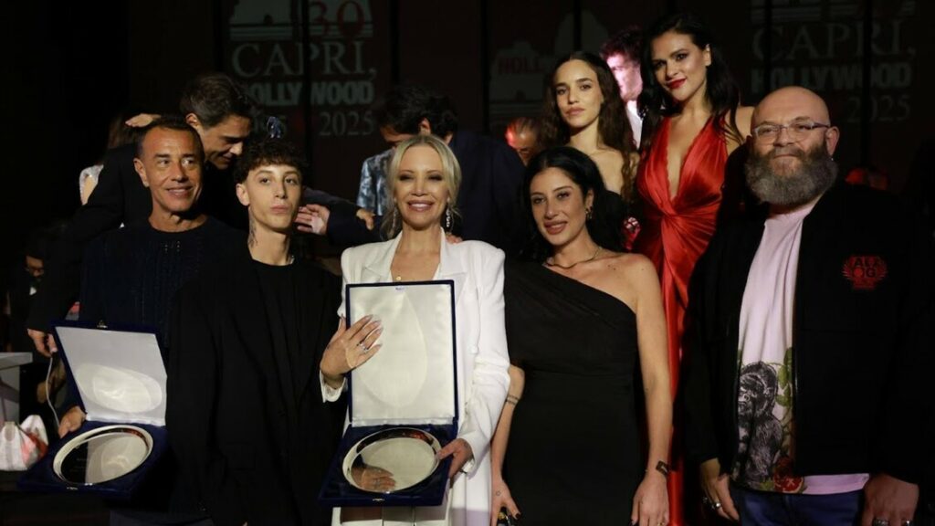 A Gascon e Garrone il premio ' Capri 30th Award' - Cinema