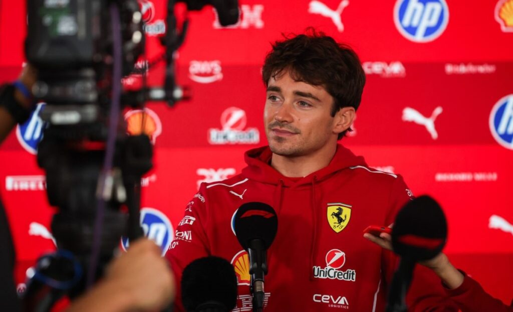 Crisi Ferrari: A Maranello la tensione è palpabile, Leclerc al capolinea