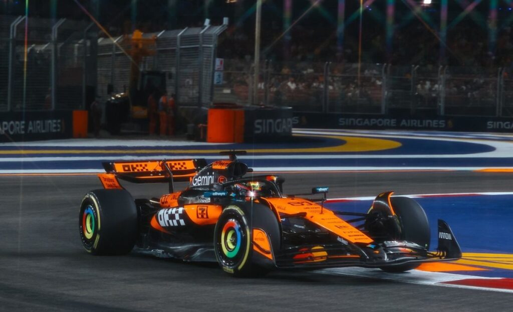 McLaren tra luci e ombre nel venerdì di Singapore McLaren tra luci e ombre nel venerdì di Singapore