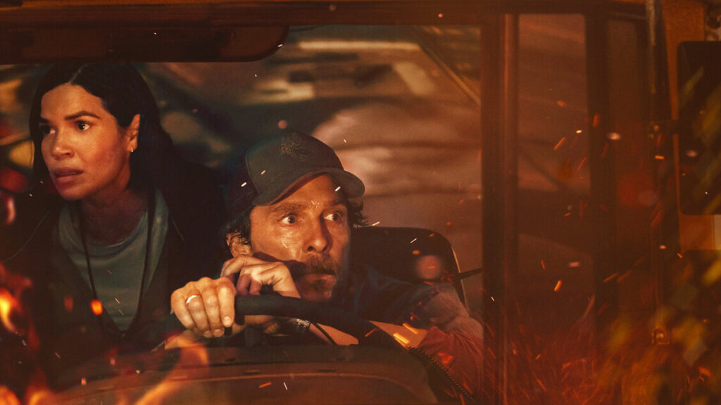 The Lost bus, McConaughey e Ferrera eroi per caso - Cinema