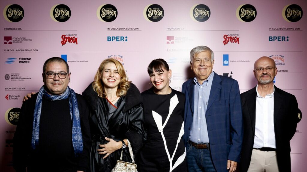 Tiziano Rossi vince il Premio Strega Poesia 2025 - Libri - Poesia