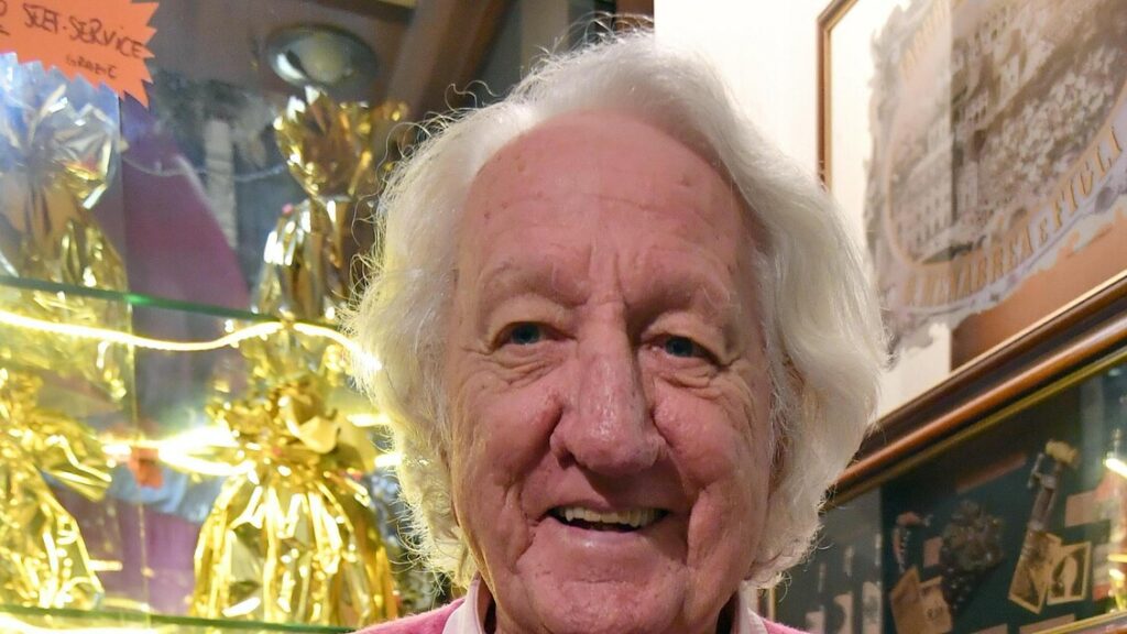 Addio al maestro della satira, è morto Giorgio Forattini – Notizie Addio al maestro della satira, è morto Giorgio Forattini - Notizie